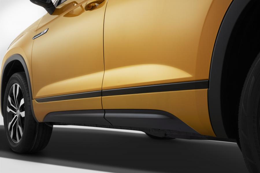 Детали экстерьера Volkswagen Tayron R-Line 2018 года  (CN) (фото 2 из 18)